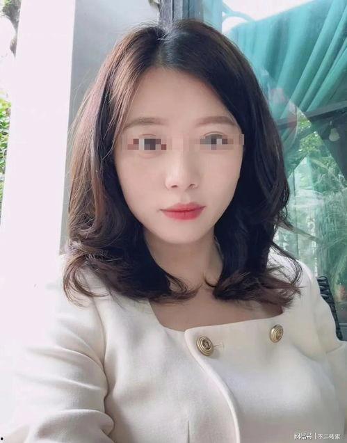 娱乐吃瓜的头像女生